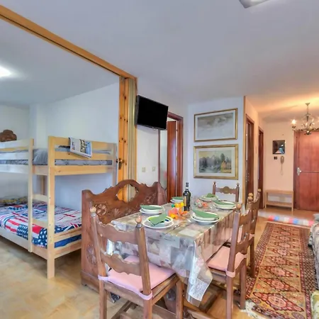 7 Mountain View - Happy Daire